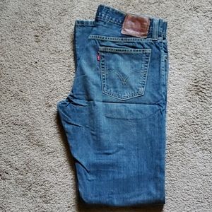 Levi's 527